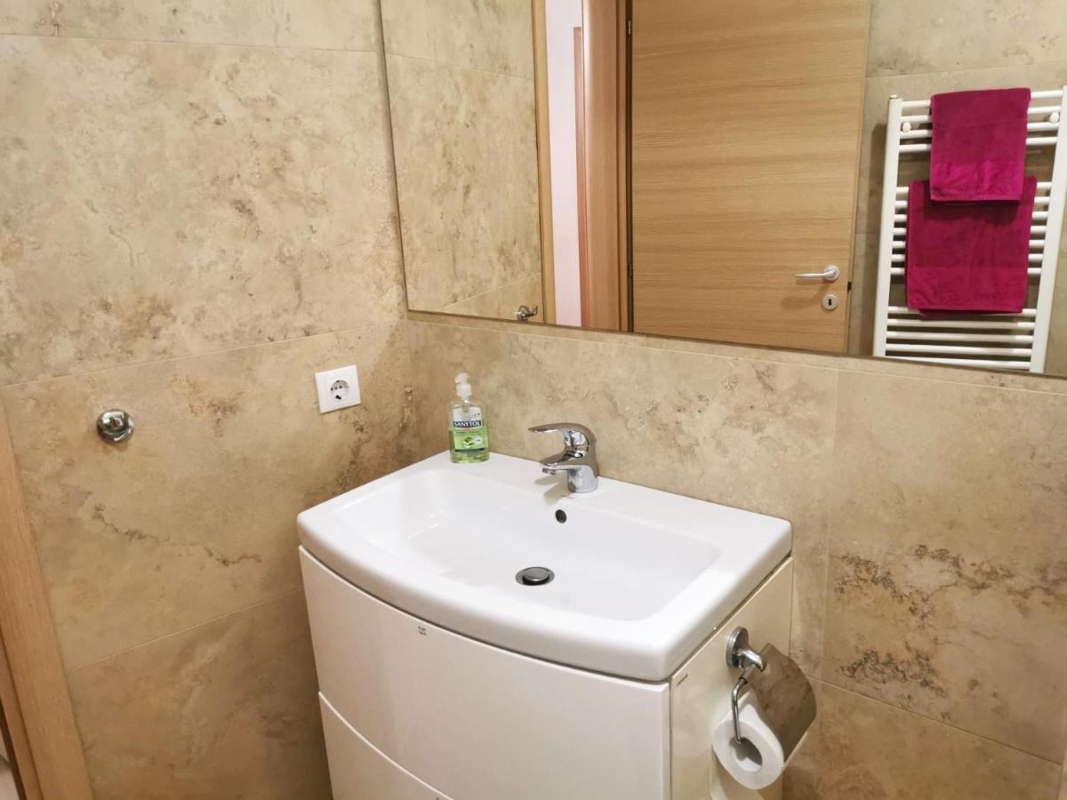 Contemporary Central Apartment In Cluj Napoca Eksteriør billede
